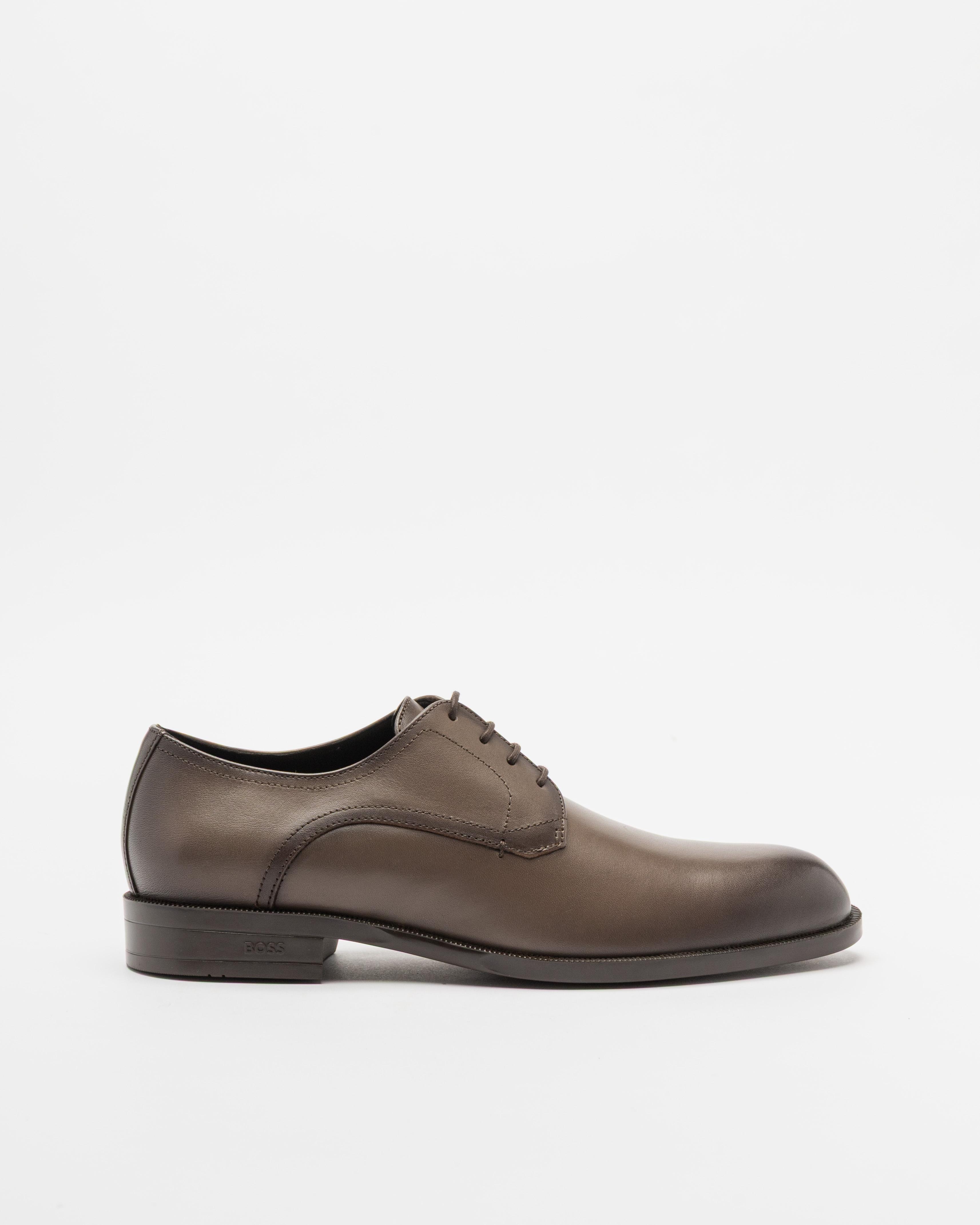 Sapatos derby Boss Tayil Derb Castanho