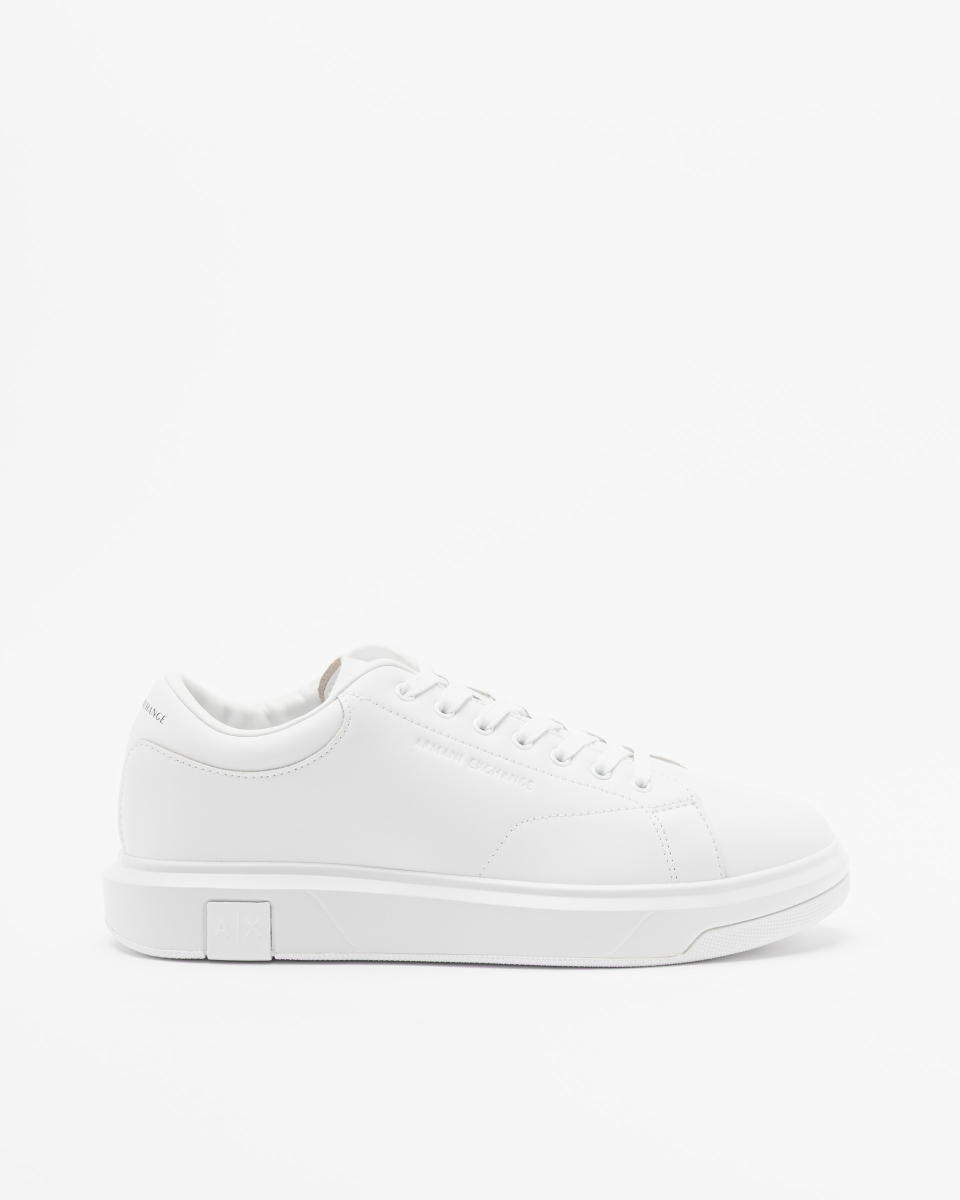 Sapatilhas brancas Armani Exchange XUX123 XV534 Branco