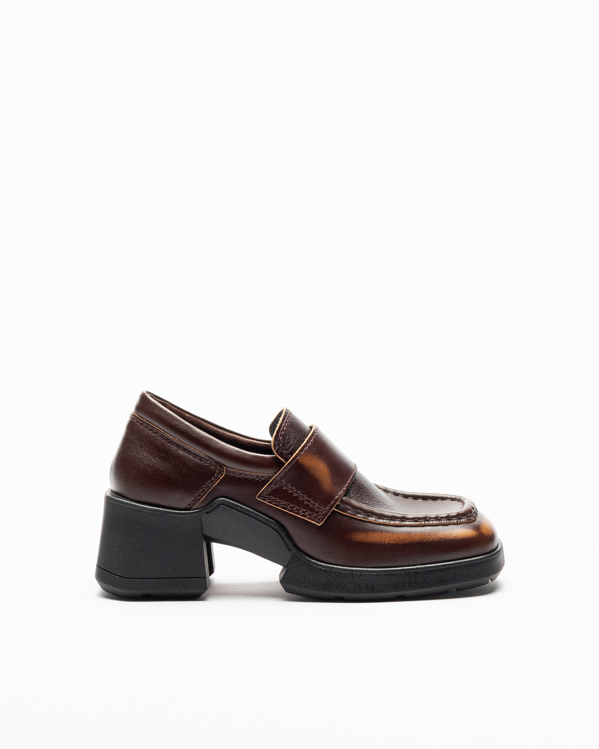 Loafers E8 by Miista Billie Bordô