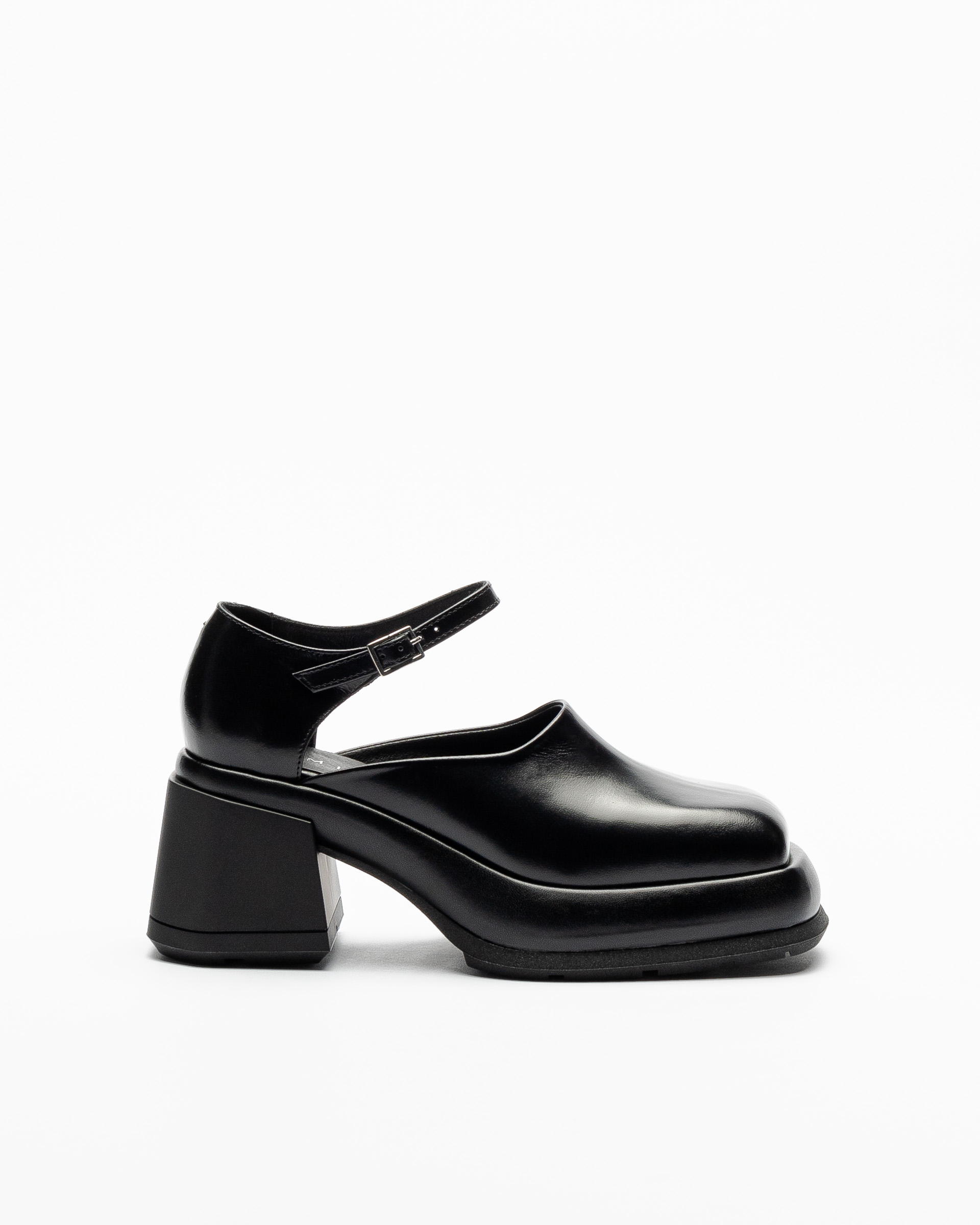 Sapatos E8 by Miista Coral Preto