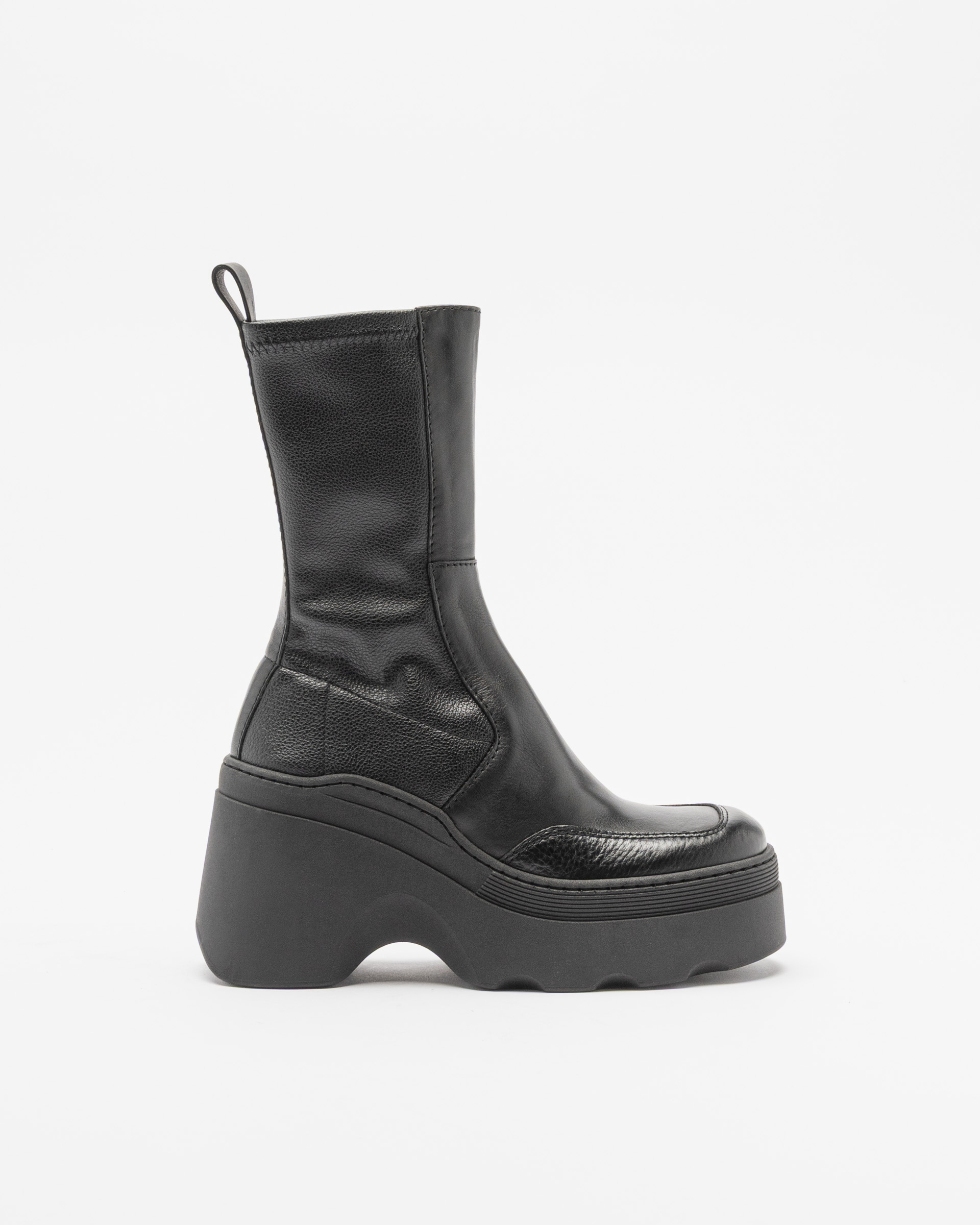 Botas de Cunha E8 by Miista Deandra Preto