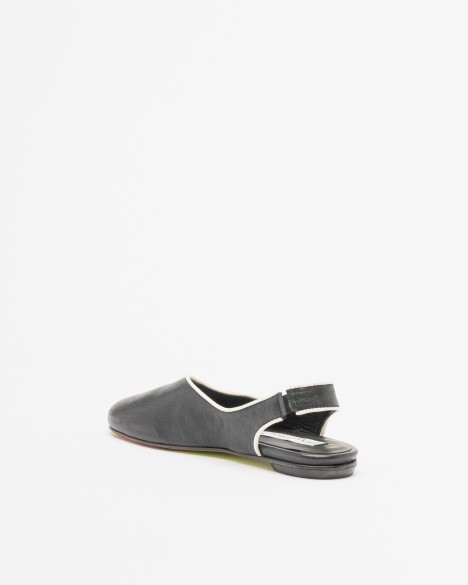 Open schoen aan de achterkant Ernesto Dolani Open schoen aan de achterkant Ernesto Dolani