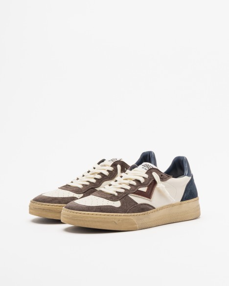 4B12 Sneakers