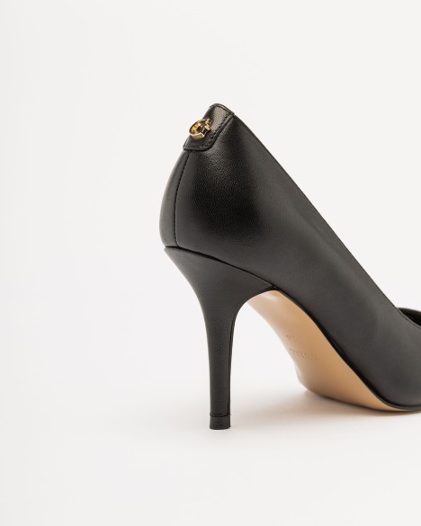 Sapatos Guess