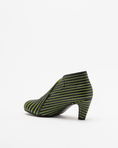Botins United Nude