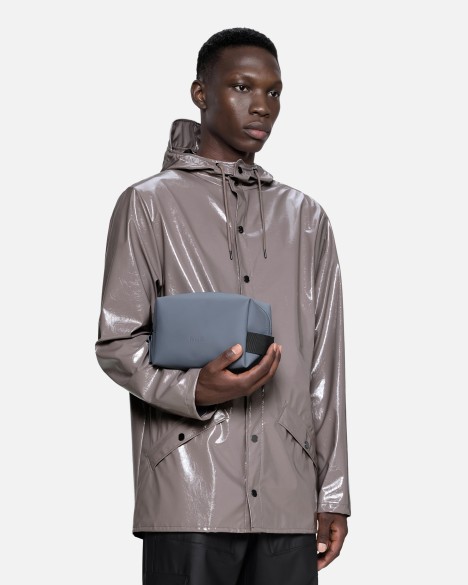 Rains Necessaire