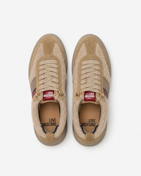 Baskets Love Moschino