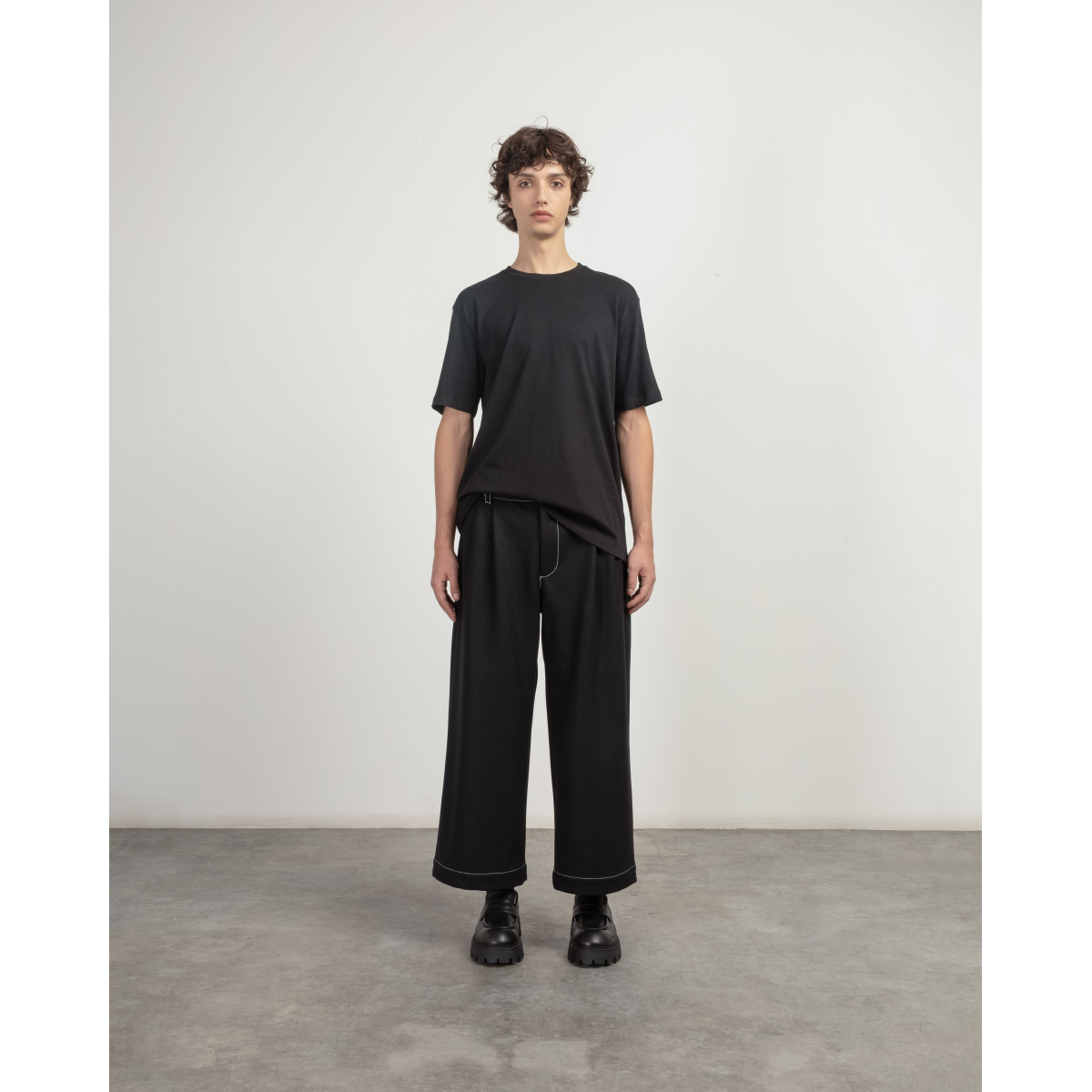 Henrik Vibskov バルーンパンツ ブラック Henrik Vibskov MURK Black Pants - 112-MUPANT-01 - PROF